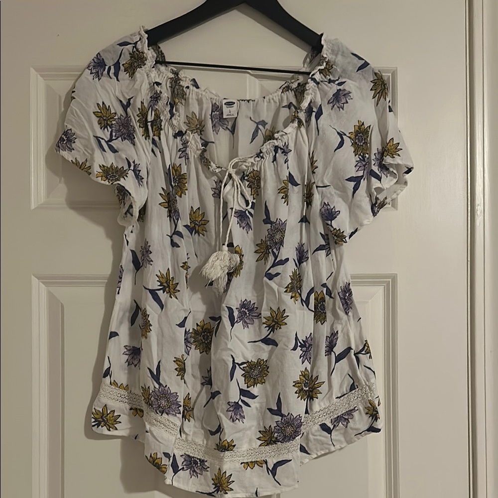 Old Navy Floral White and Yellow Blouse - Picture 1 of 3